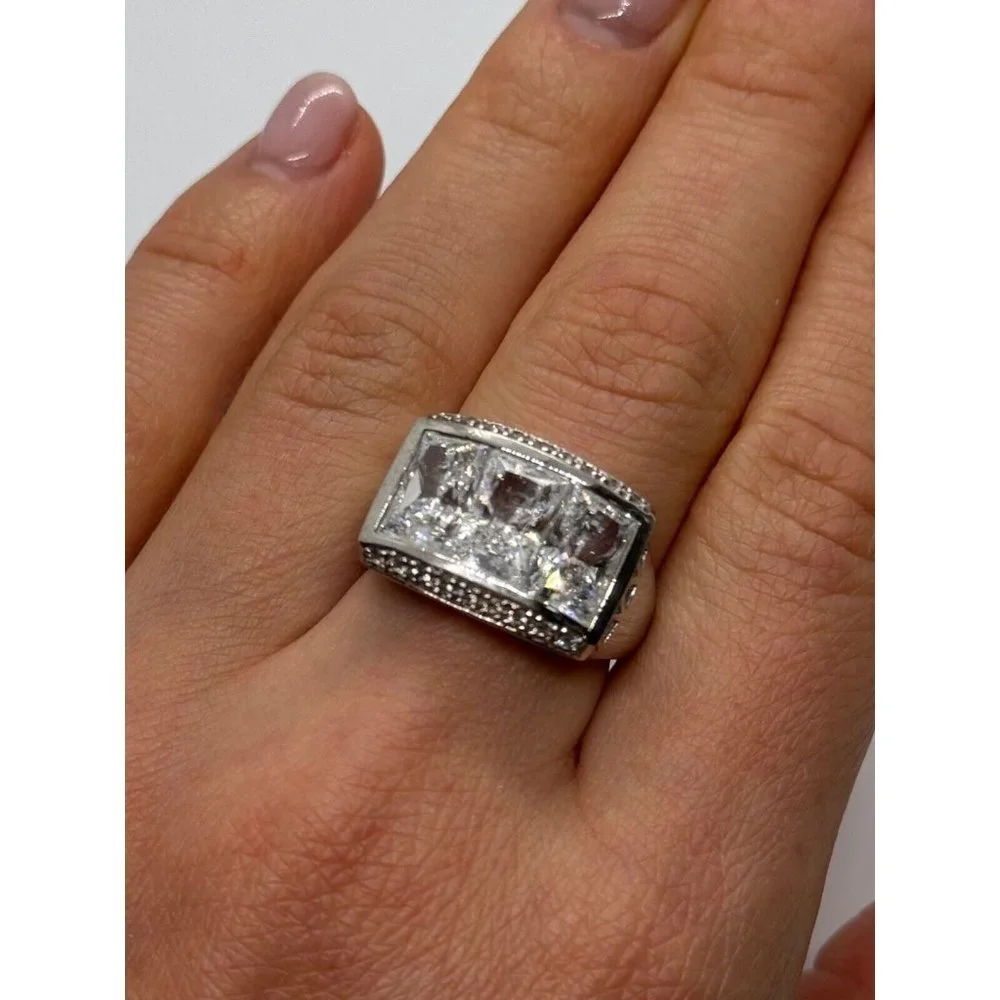 925 STERLING SILVER CZ RING SIZE 7
